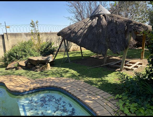 3 BEDROOM HOUSE FOR SALE IN BRACKENDOWNS